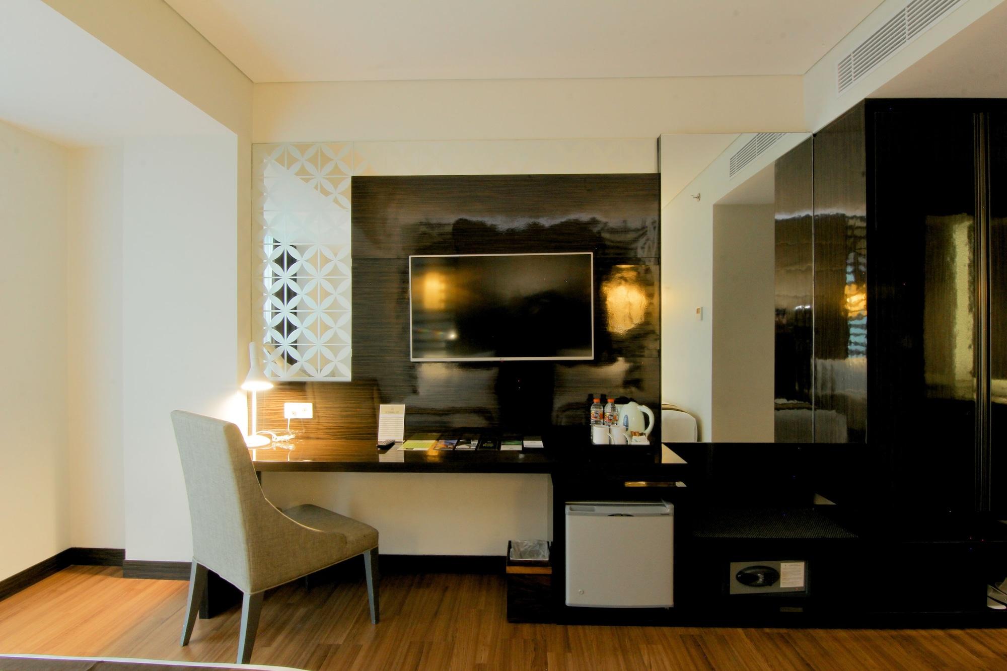 ดิ เอเทรียม โฮเต็ล แอนด์ รีสอร์ต ยอกยาการ์ต้า Hotel Melati ภายนอก รูปภาพ