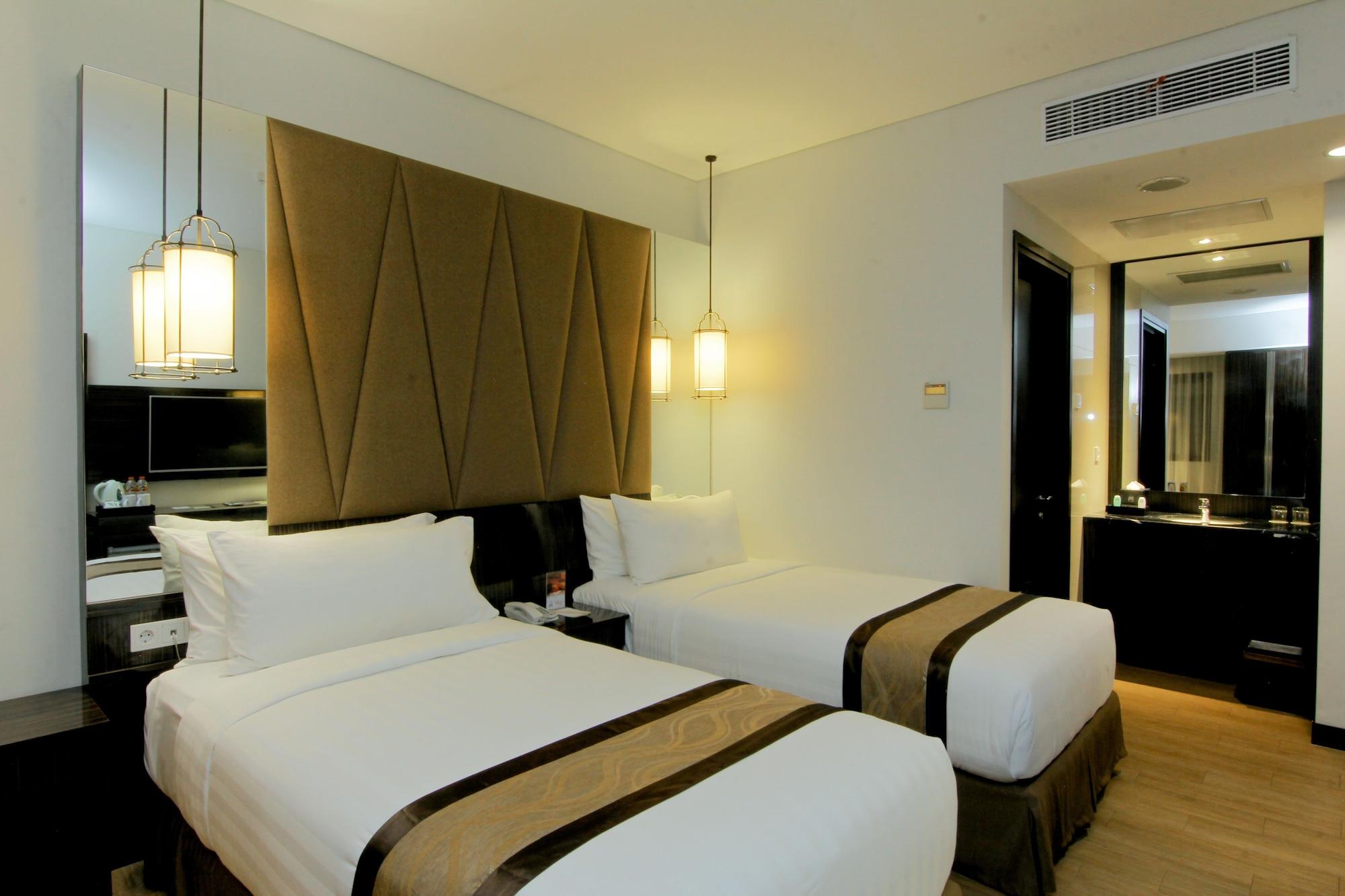 ดิ เอเทรียม โฮเต็ล แอนด์ รีสอร์ต ยอกยาการ์ต้า Hotel Melati ภายนอก รูปภาพ