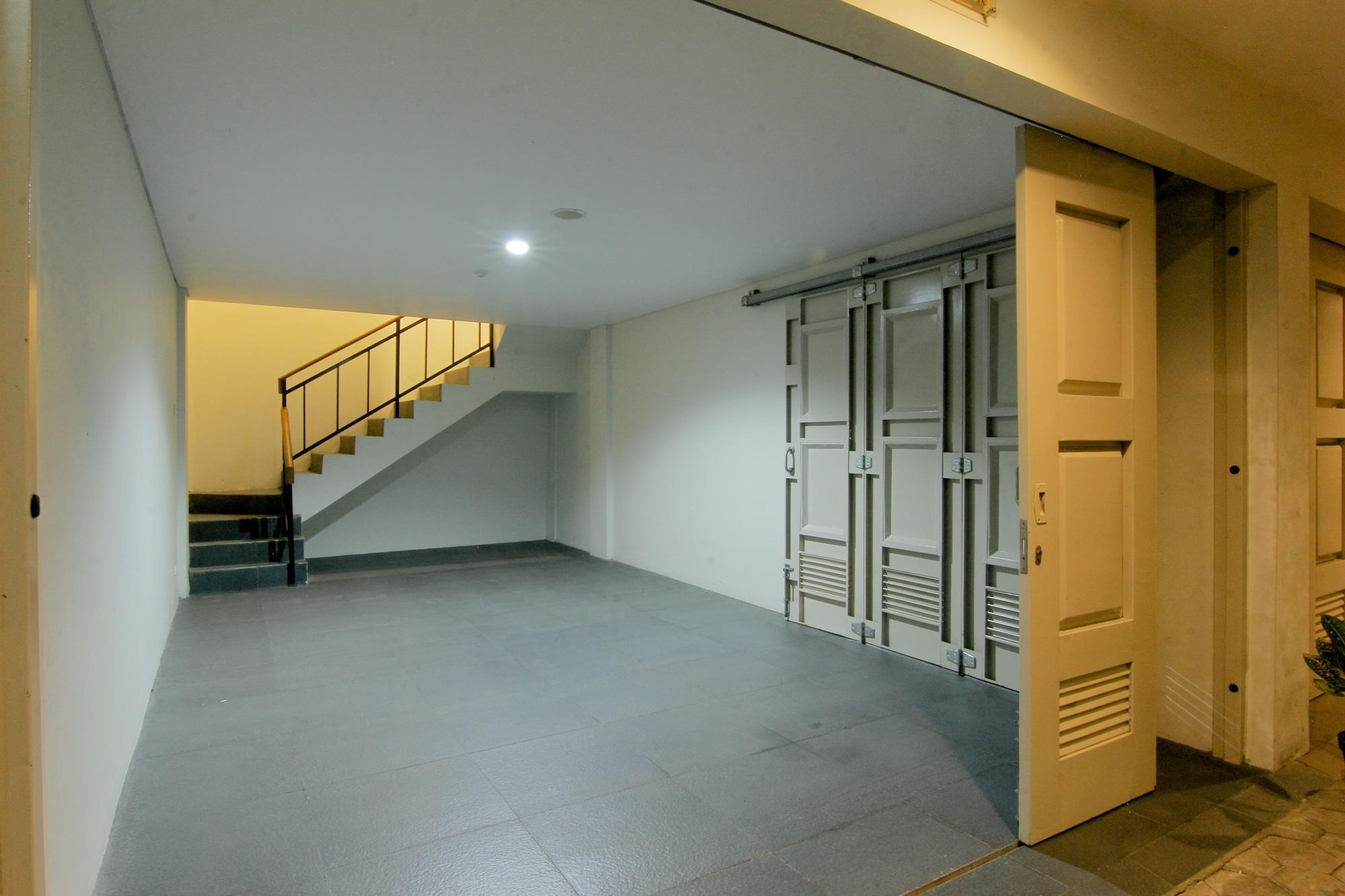 ดิ เอเทรียม โฮเต็ล แอนด์ รีสอร์ต ยอกยาการ์ต้า Hotel Melati ภายนอก รูปภาพ