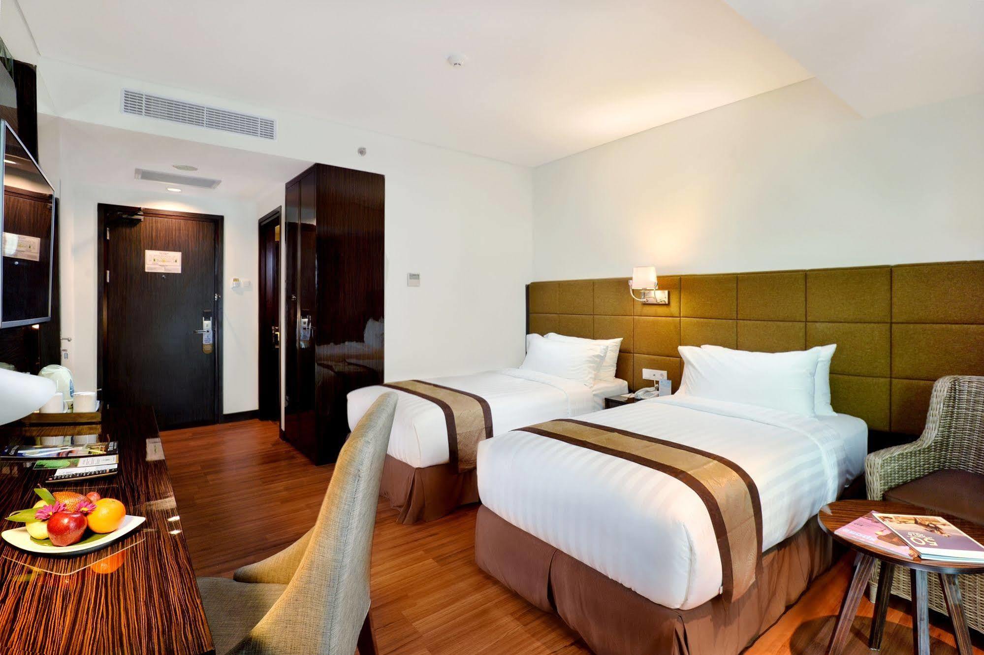 ดิ เอเทรียม โฮเต็ล แอนด์ รีสอร์ต ยอกยาการ์ต้า Hotel Melati ภายนอก รูปภาพ