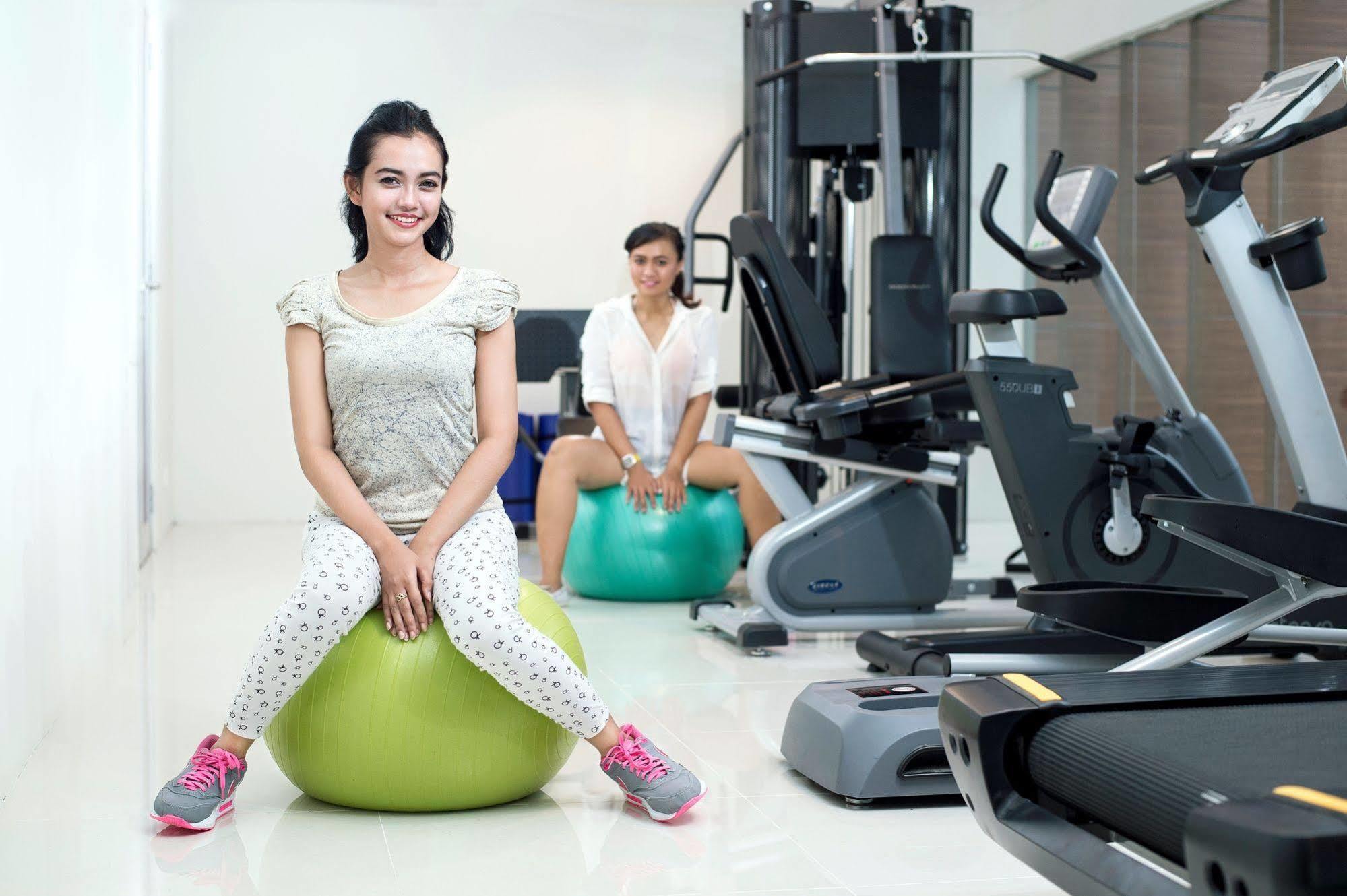 ดิ เอเทรียม โฮเต็ล แอนด์ รีสอร์ต ยอกยาการ์ต้า Hotel Melati ภายนอก รูปภาพ