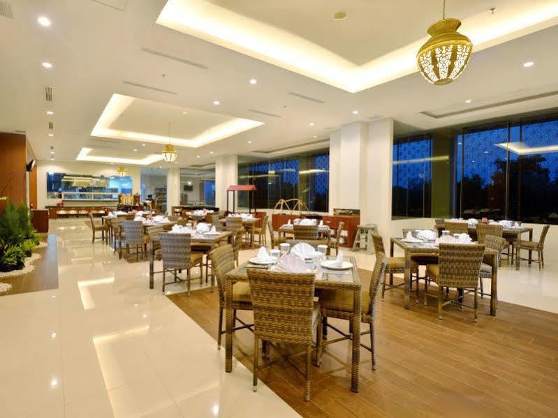 ดิ เอเทรียม โฮเต็ล แอนด์ รีสอร์ต ยอกยาการ์ต้า Hotel Melati ภายนอก รูปภาพ