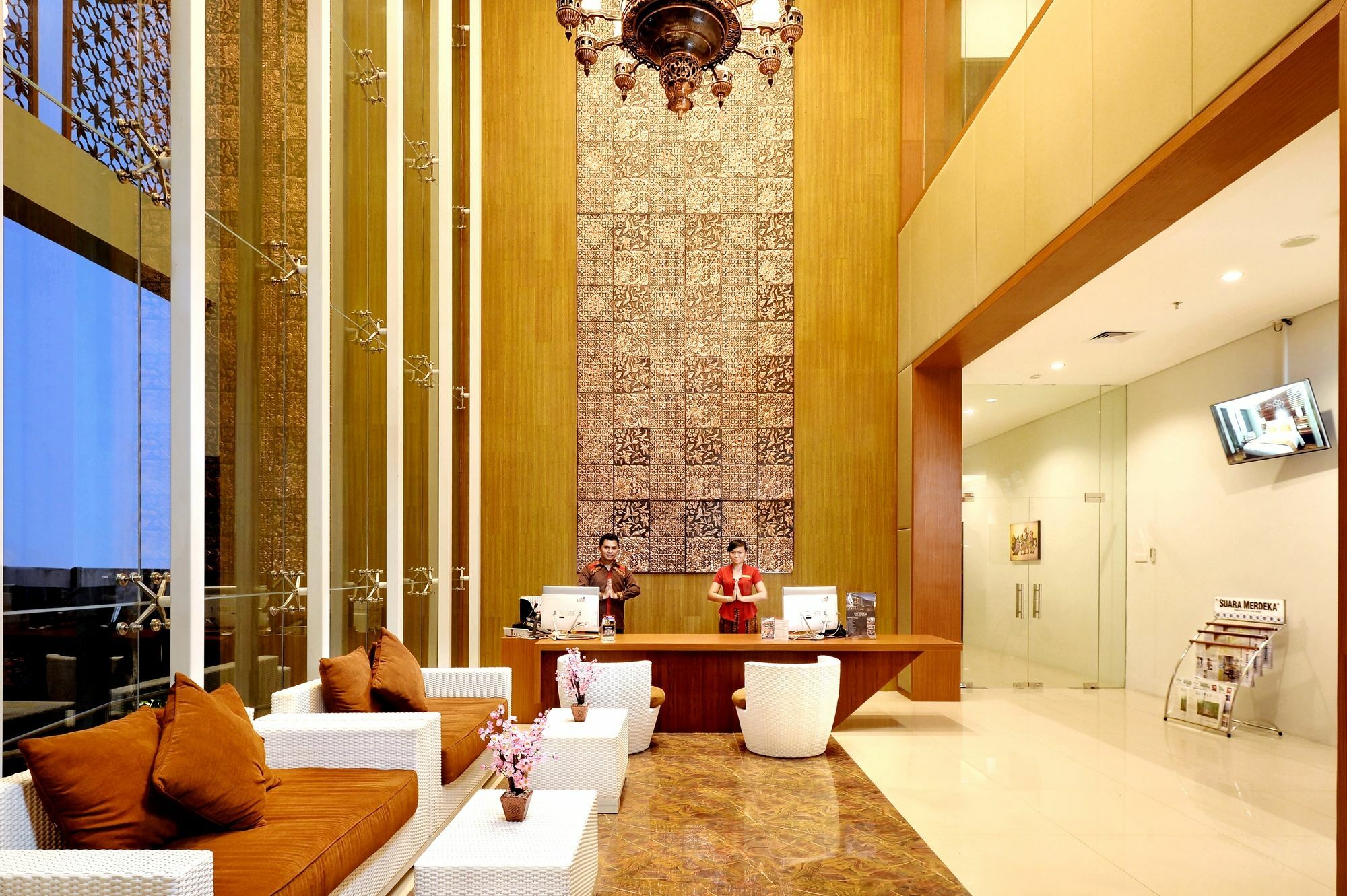 ดิ เอเทรียม โฮเต็ล แอนด์ รีสอร์ต ยอกยาการ์ต้า Hotel Melati ภายนอก รูปภาพ